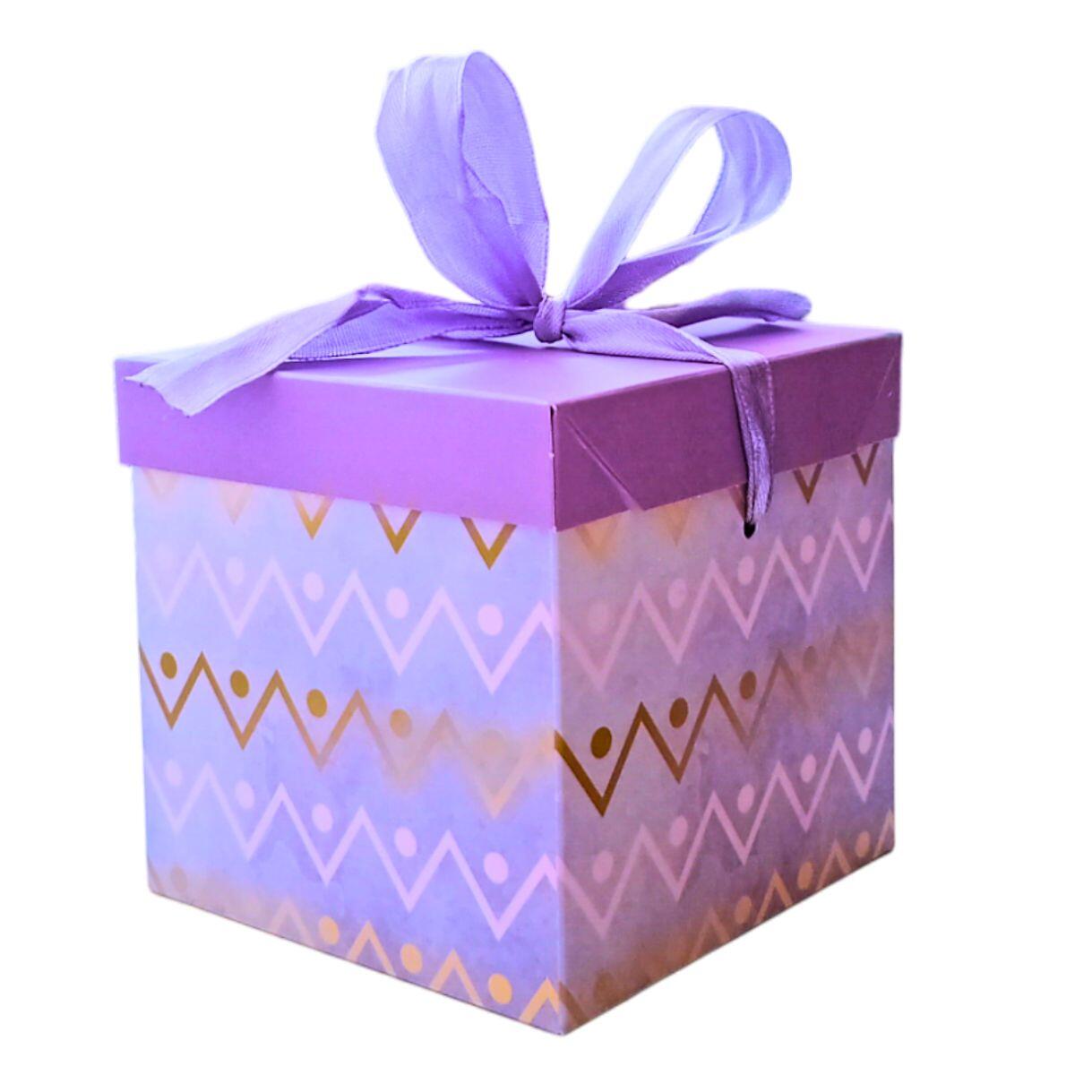 Caja de regalo color pastel 10x10x10