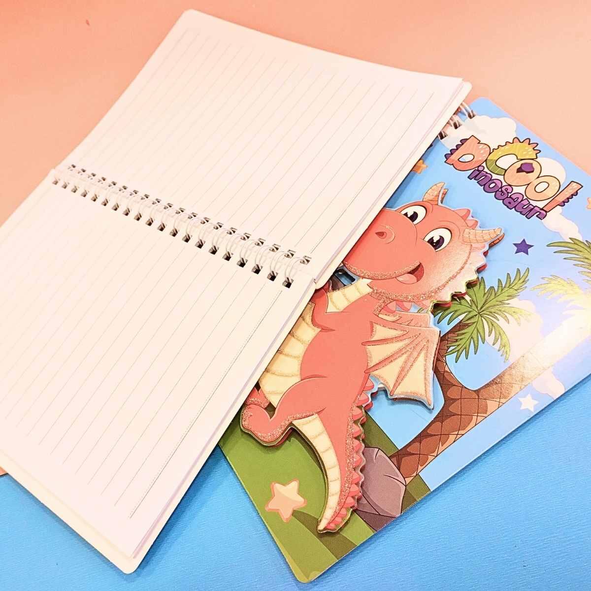 Cuaderno Dino c/glitter - 40 hojas rayadas