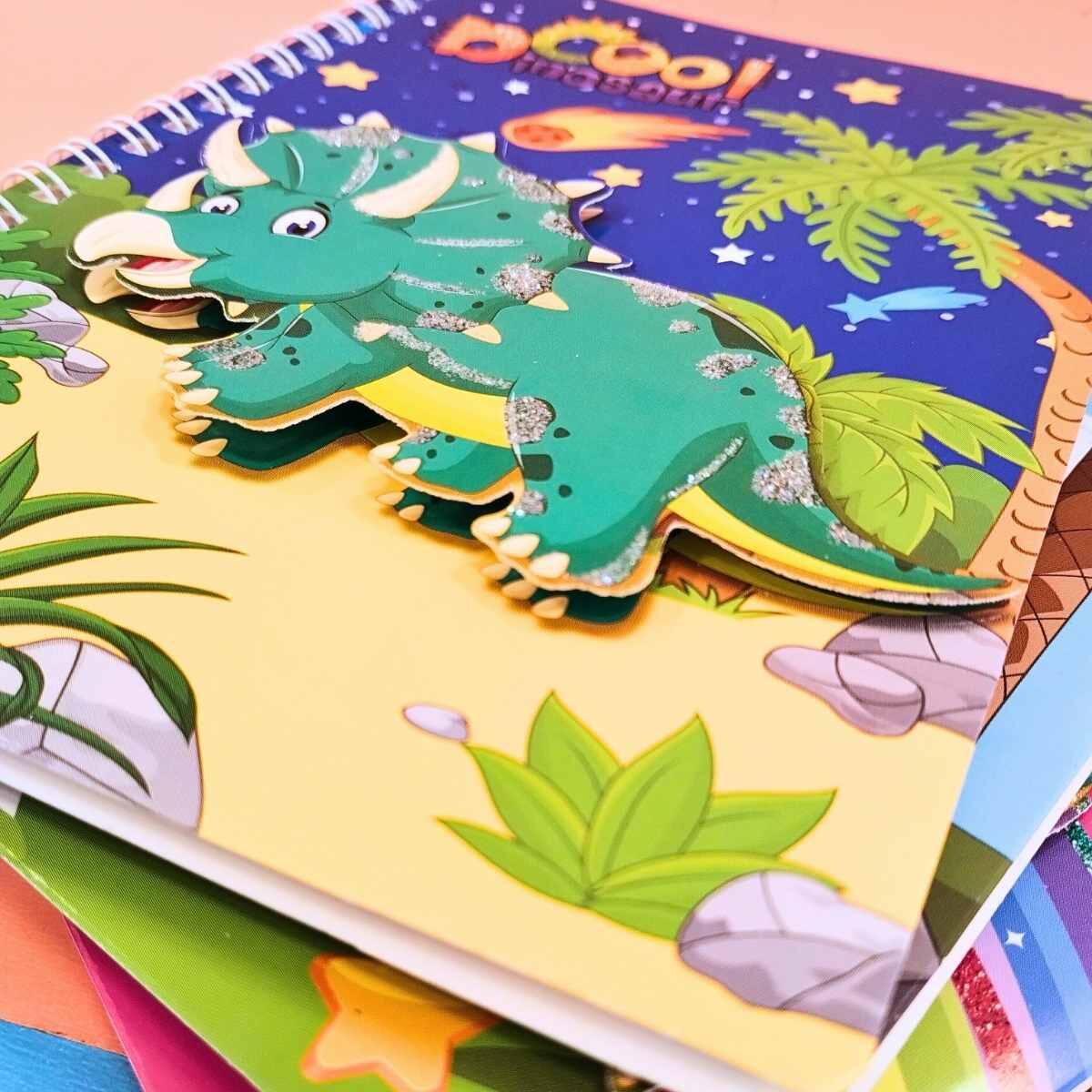 Cuaderno Dino c/glitter - 40 hojas rayadas