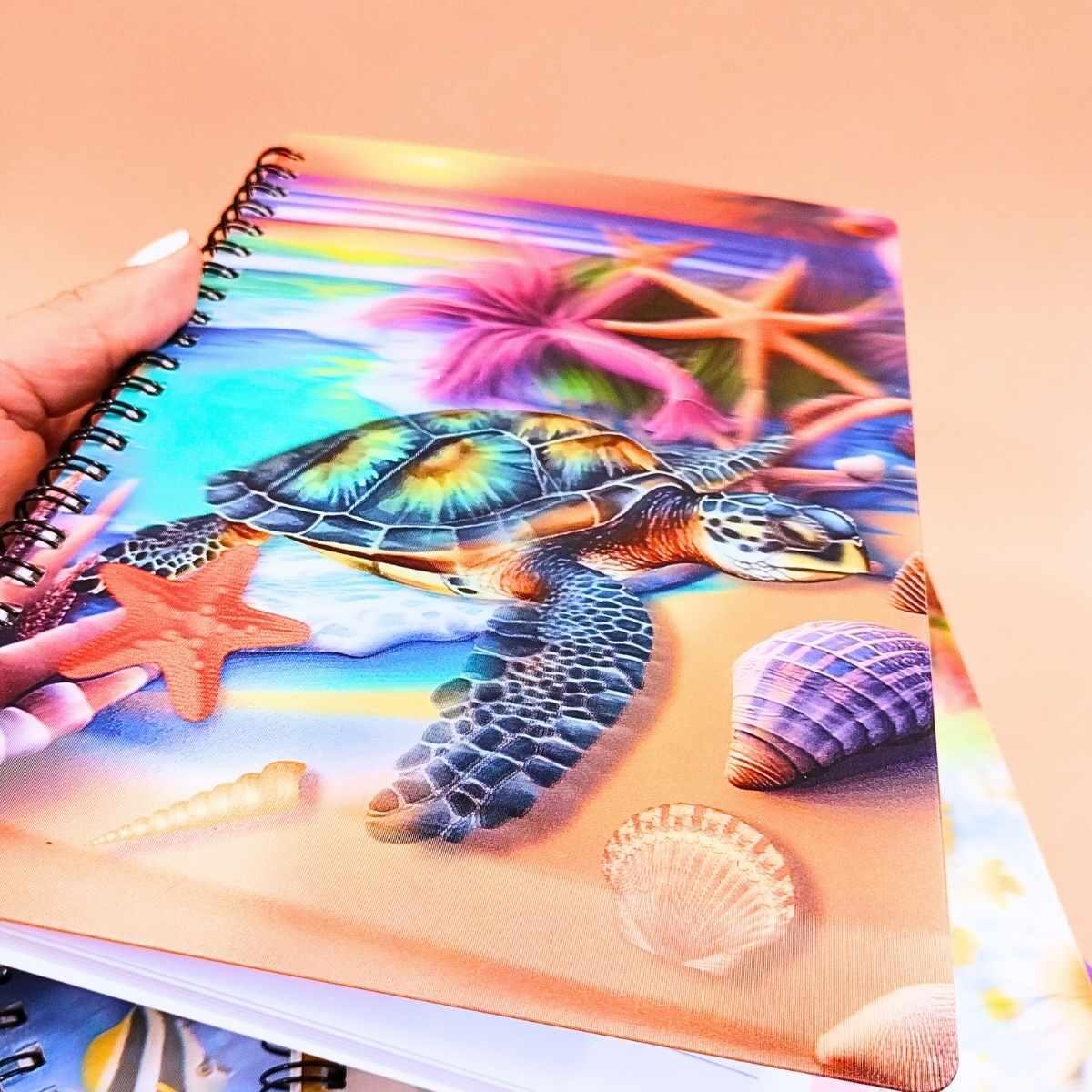 Cuaderno tridimencional varios modelos - 70 hojas rayadas