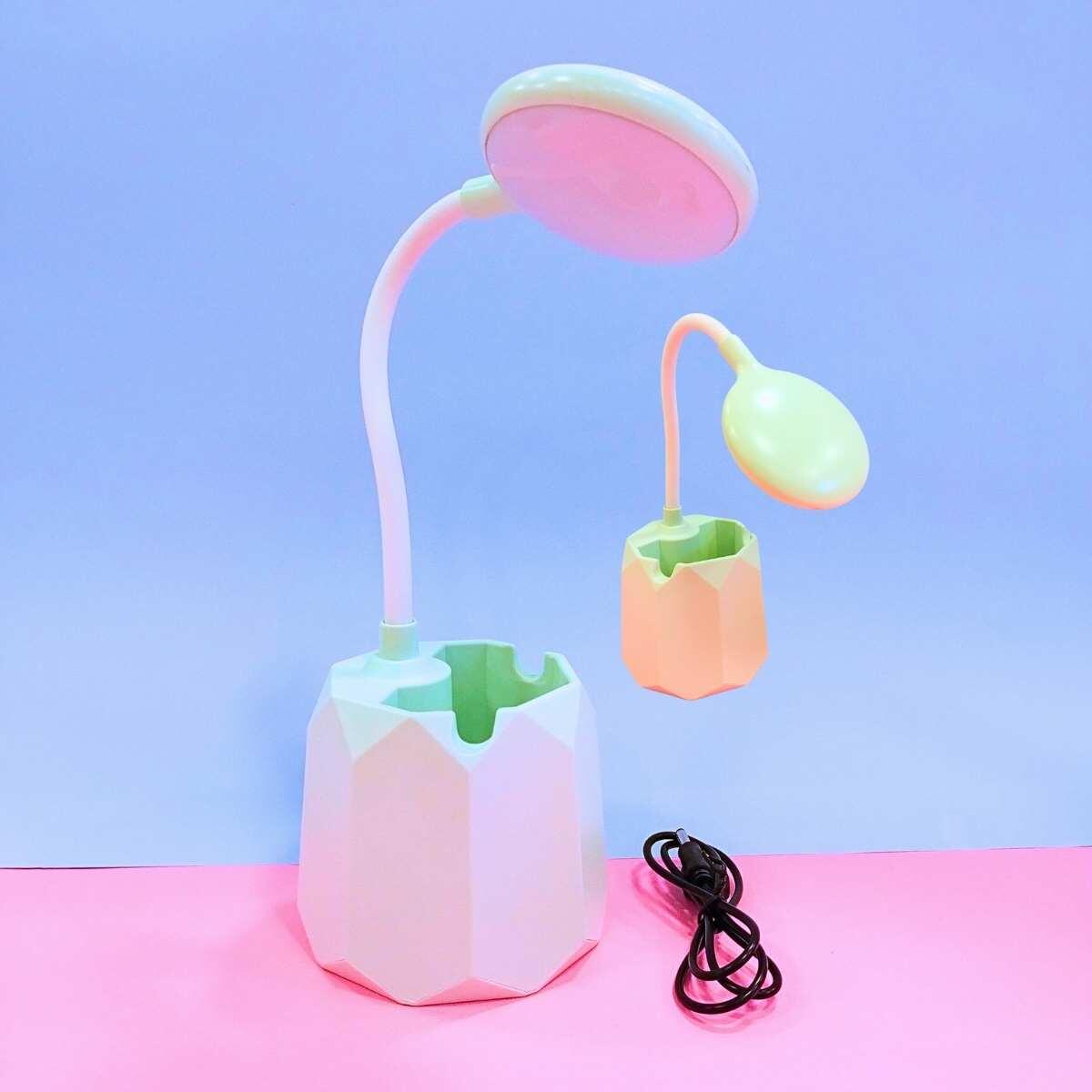 Lampara de escritorio c/ base portalapiz USB