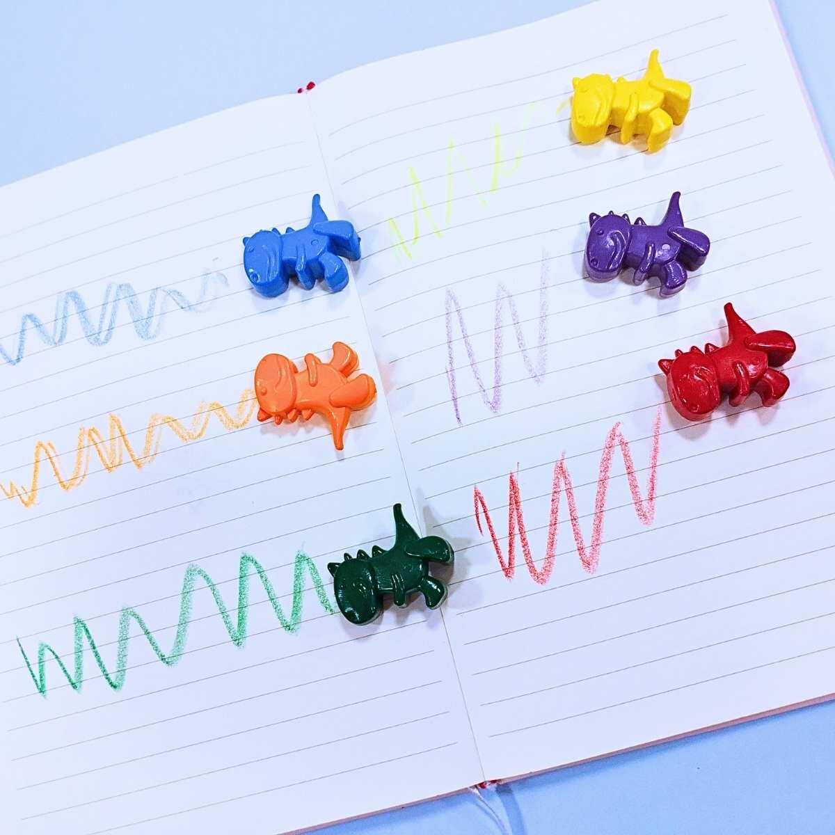 Crayones x 6 Dinos