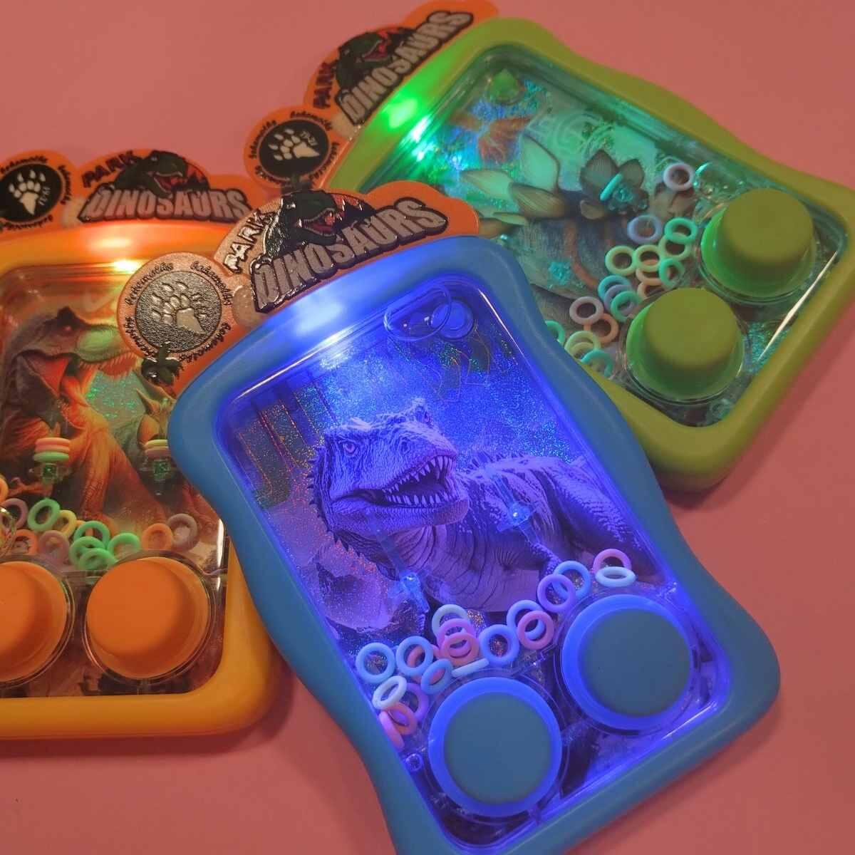 Juego de Agua Dino c/molinete 2 botones