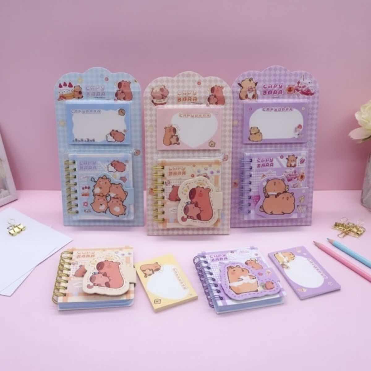 Libreta mini Capybara 60 hojas c/abrojo + block notas