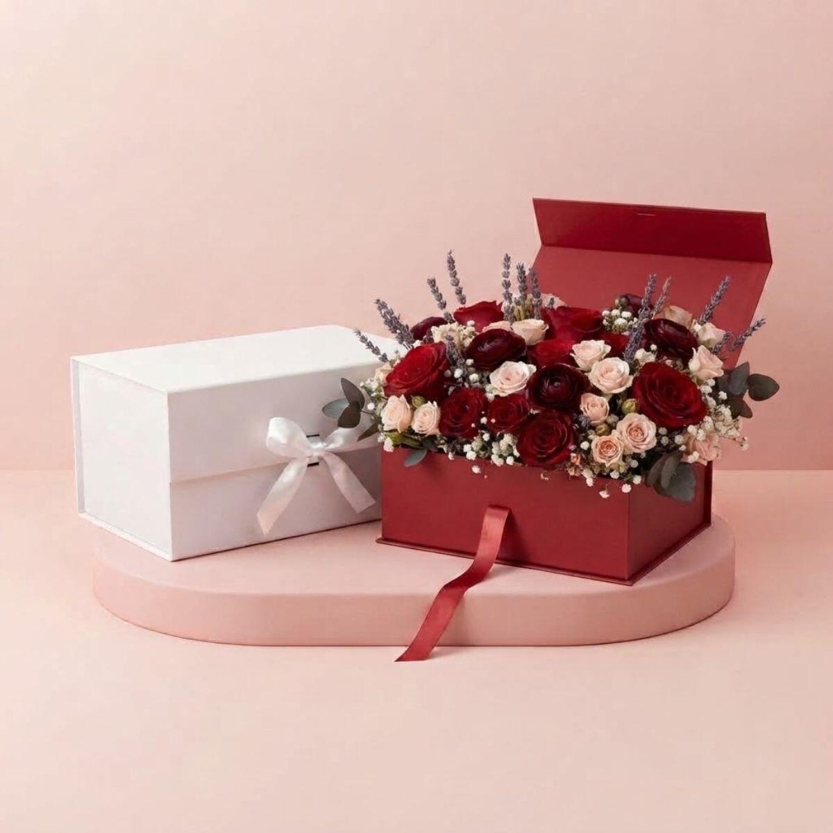 Caja de regalo 39x28x17cm - Blanco / Rojo